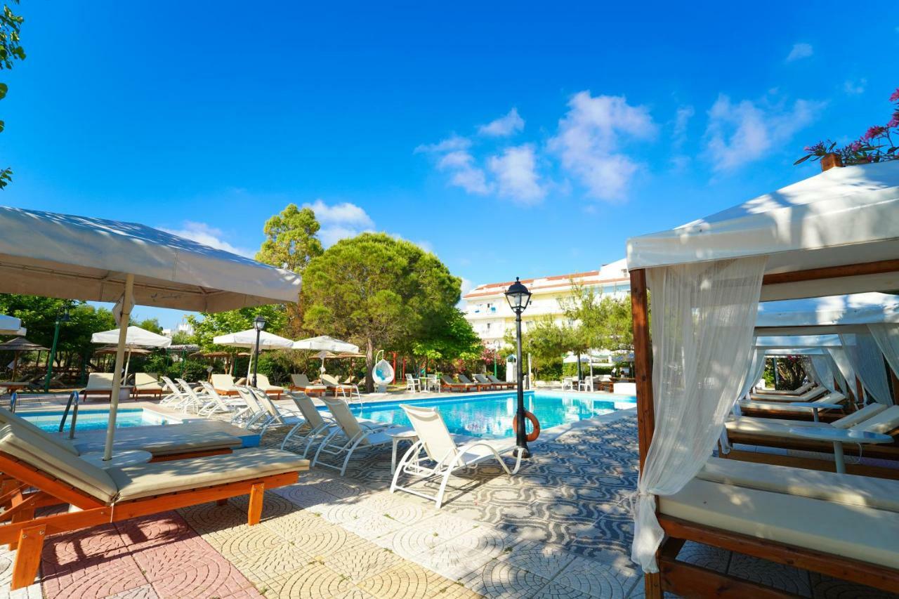 Hotel Summery Ликсури Экстерьер фото