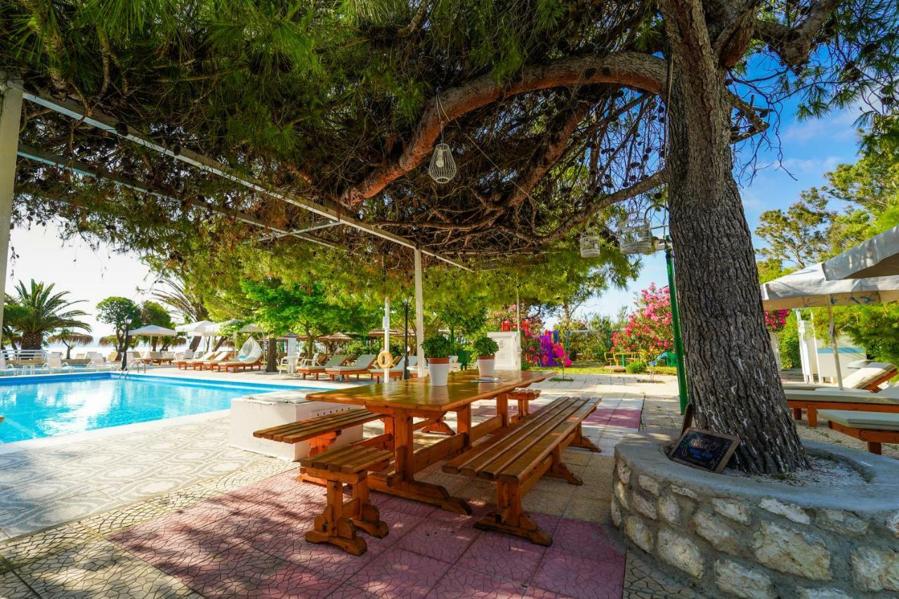 Hotel Summery Ликсури Экстерьер фото